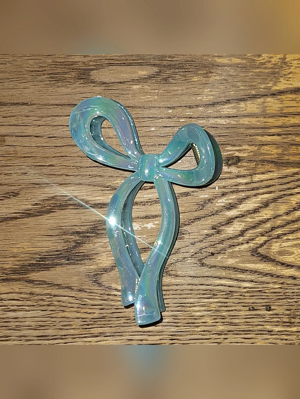 Iridescent Light Blue Bow Hair Claw BNIB - Picture 2 of 6